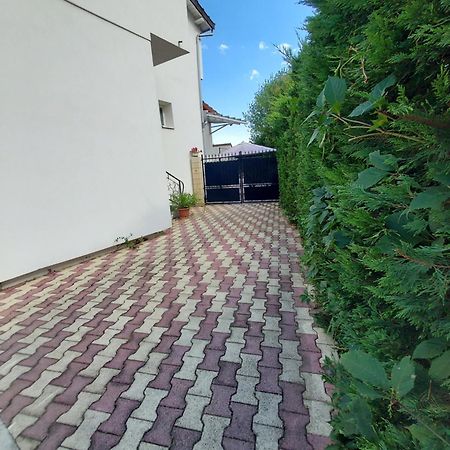 Appartement Meuble Avec Deux Chambres Moulins  Kültér fotó