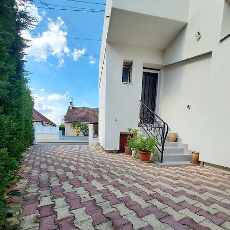 Appartement Meuble Avec Deux Chambres Moulins  Kültér fotó