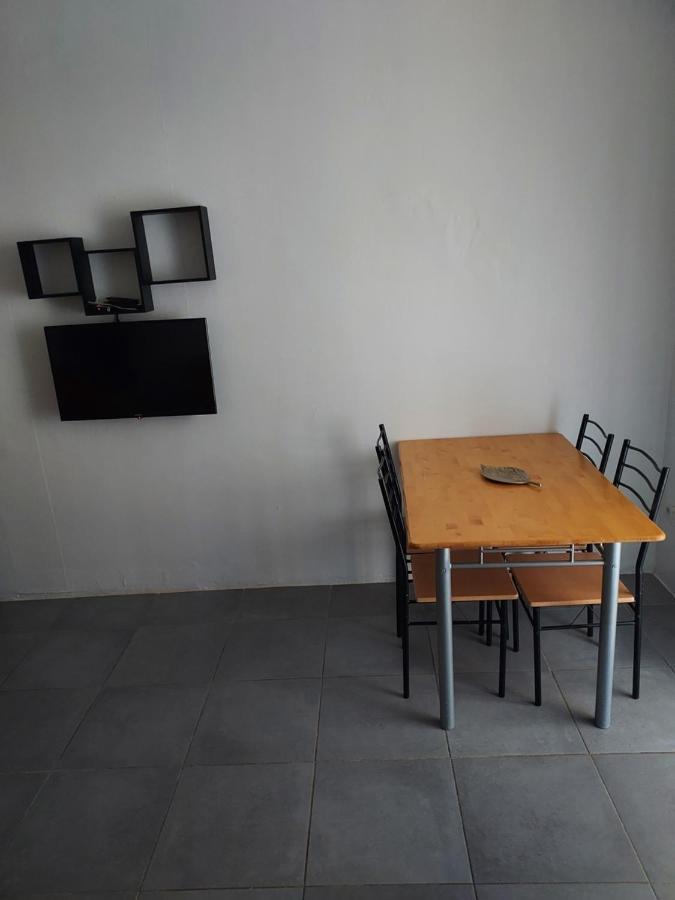Appartement Meuble Avec Deux Chambres Moulins  Kültér fotó