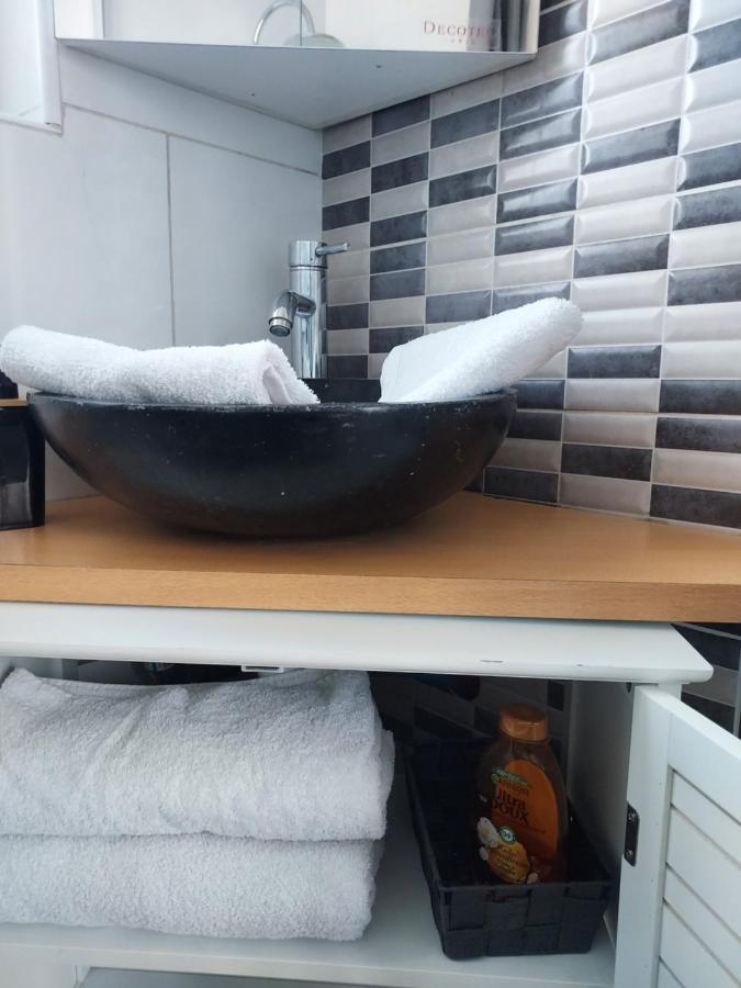 Appartement Meuble Avec Deux Chambres Moulins  Kültér fotó